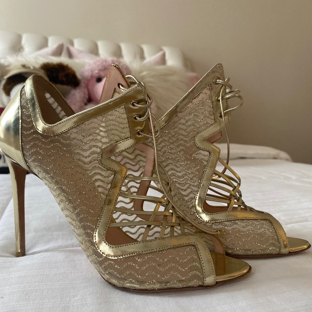 Nicholas Kirkwood Gold Stilettos
